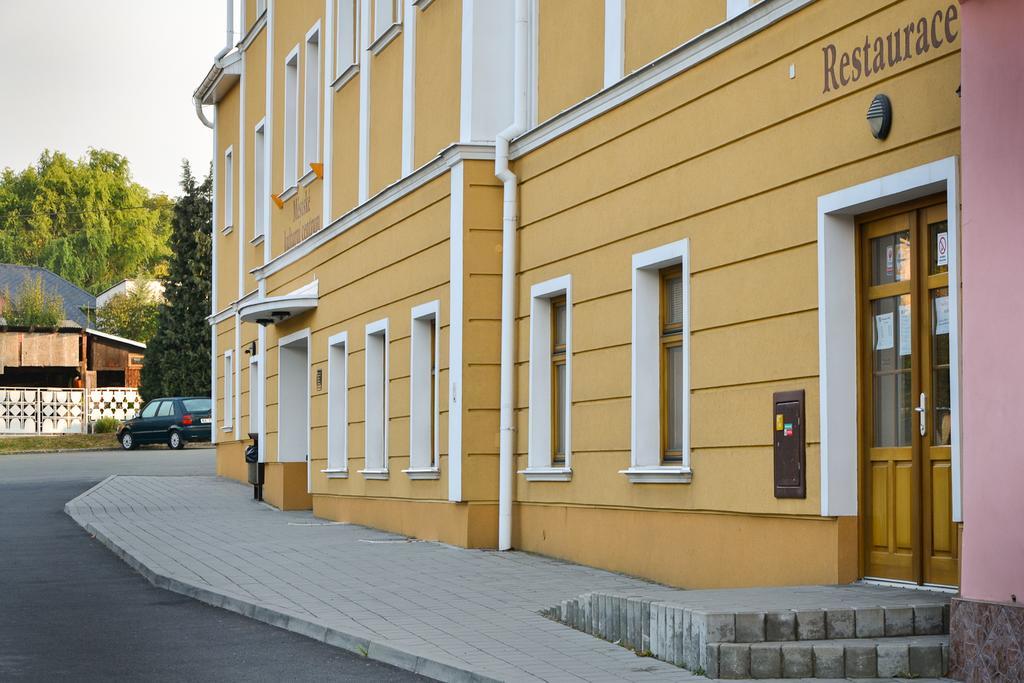 Mestske Kulturni Centrum Ve Fulneku Novy Jicin Ngoại thất bức ảnh
